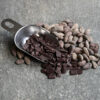 Stukjes 80% pure bonenchocolade. biologische chocolade zonder toevoeging